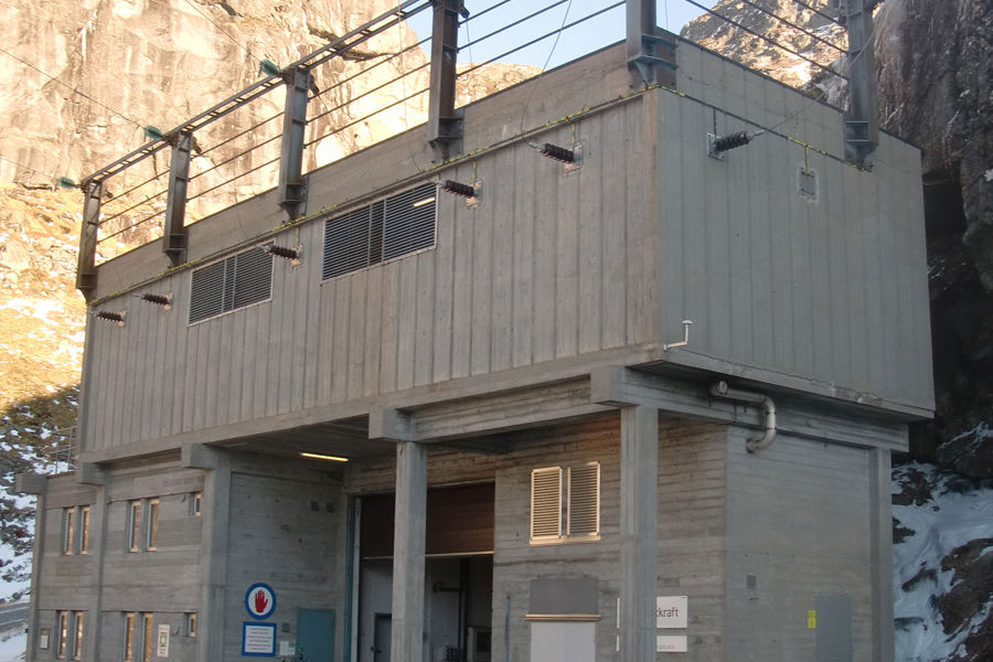 Reception building at Jukla power plant.